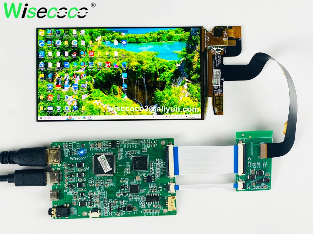 Amoled-タッチスクリーンを備えたRaspberryPiラップトップ