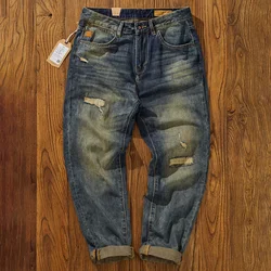 Loose Straight Leg Jeans for Men with Patched Holes and Distressed Wash