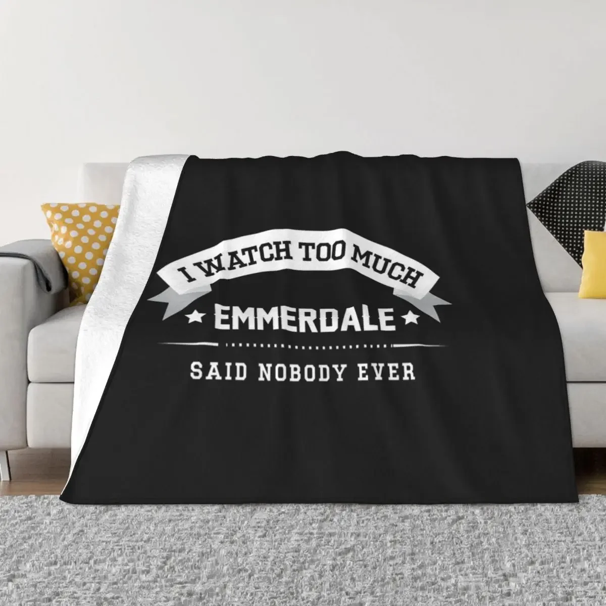 Emmerdale 너무 많은 시계, 장식 소파 소파 소파, 대형 담요, 폭신한 담요