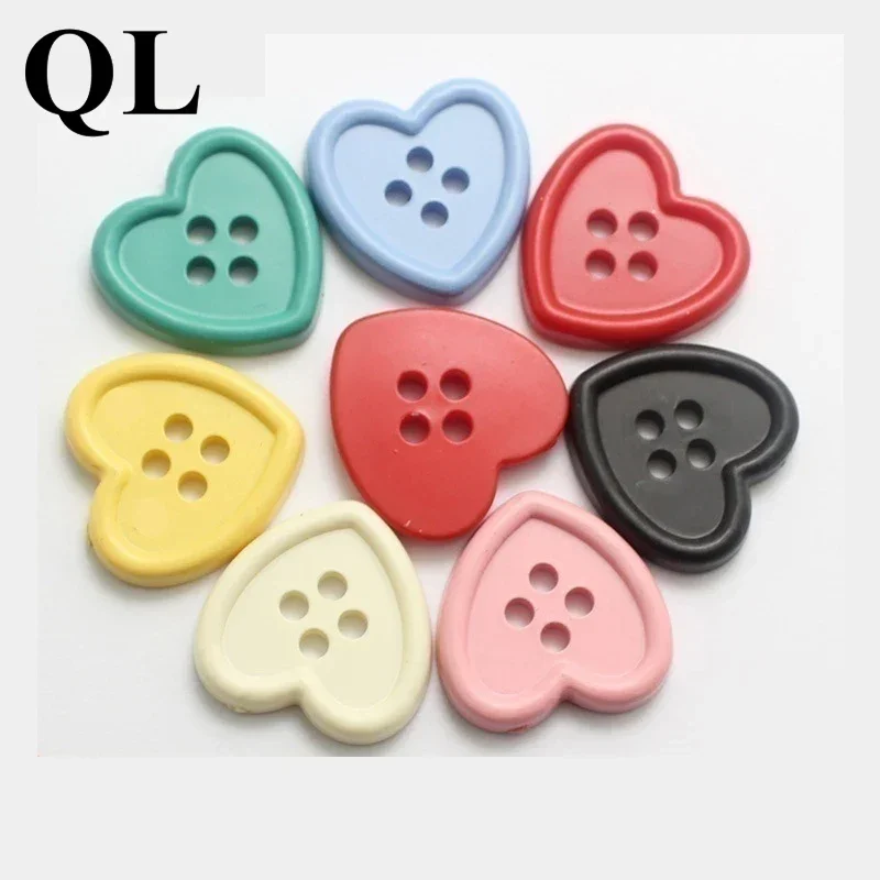 

10Pcs/Set 18mm 4 Holes Heart Buttons Tiny for Dolls Clothing Sewing Accessories Crafts Scrapbooking Christmas Gift Card Decor