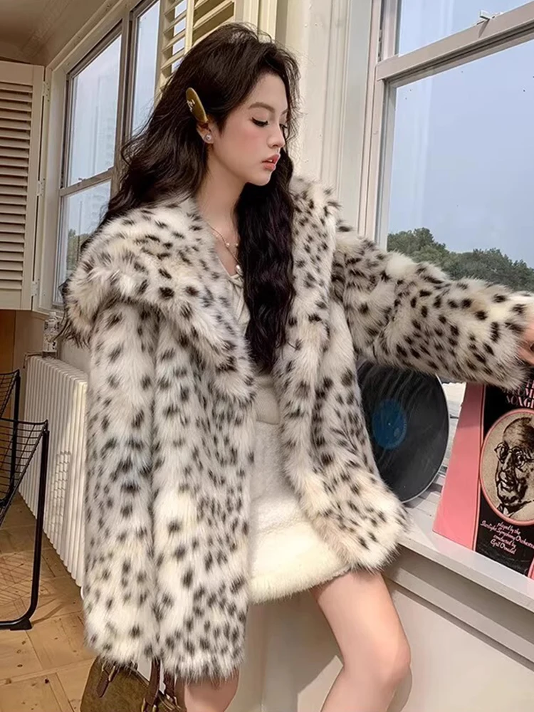 2025 Chic Fashion Faux Fur Winter Jacket Women Leopard Loose Plush Thick Coats Warm Jackets For Women New Outerwears