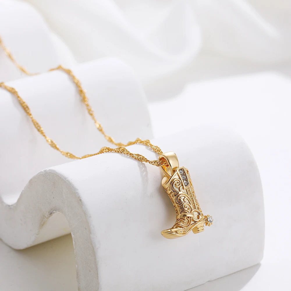 Colar Feminino Delicado e Luxuoso 