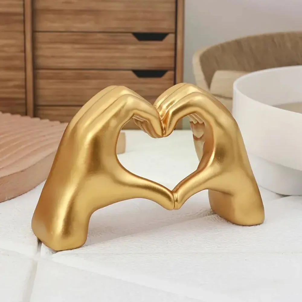 Resin Love Gesture Sculpture Desktop Decoration Sculpture Doll Nordic Light Luxury Crafts Office Home Decoration 4