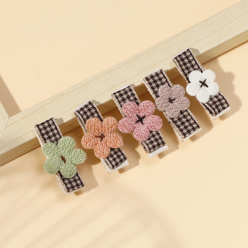 

Also Checked Hair Clips With Small Flower Alligator Clips for Baby Girl Hairpins Newborn Kids Hair Accessories Cute Items
