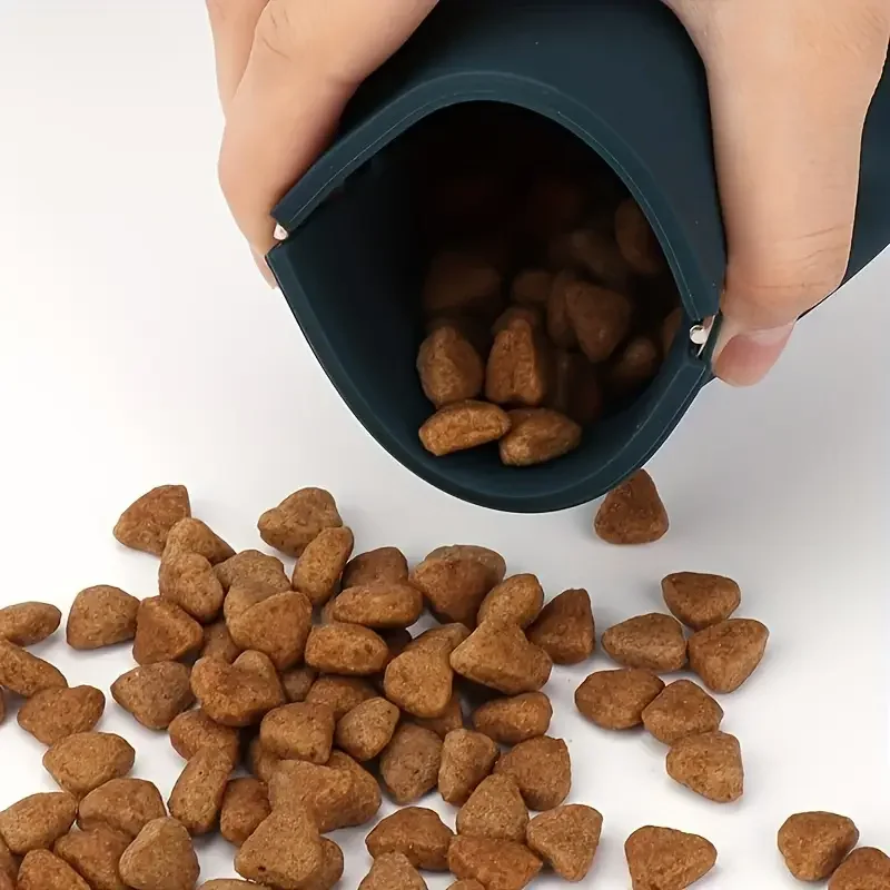 1pc silicone dog treat bag bag portable travel training bag details 3