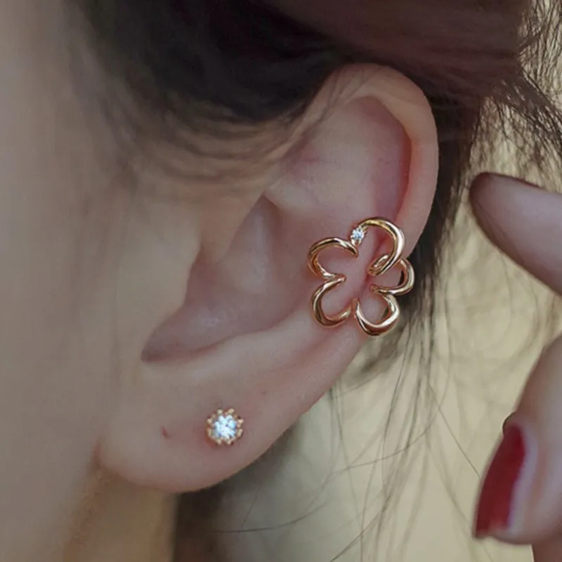 Delicate Hollow out Flower Zircon Clip on Earrings for Women Korean Sweet Ins No Ear Hole Ear Cuff Jewelry Accessories