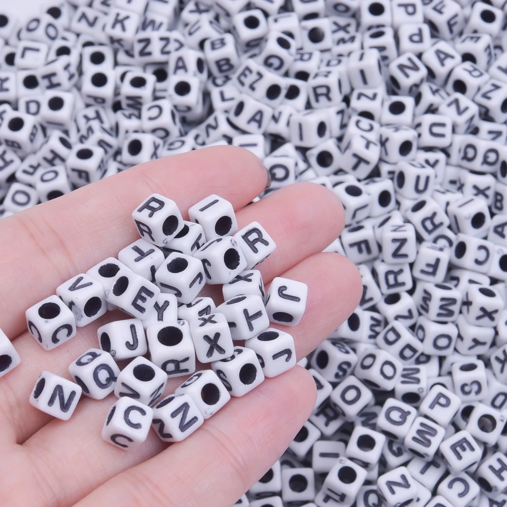 

Random Mix Block 26 Initials Letters Spacer Bead Classic White Black Accessories Big Hole Beads For Jewelry Making Supplies Bulk