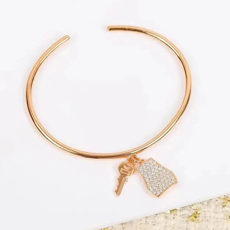 

Hot Europe Designer Top Quality Full Diamond Pendant Rose Gold Bracelet Woman Fine Jewelry Party Gift Trend