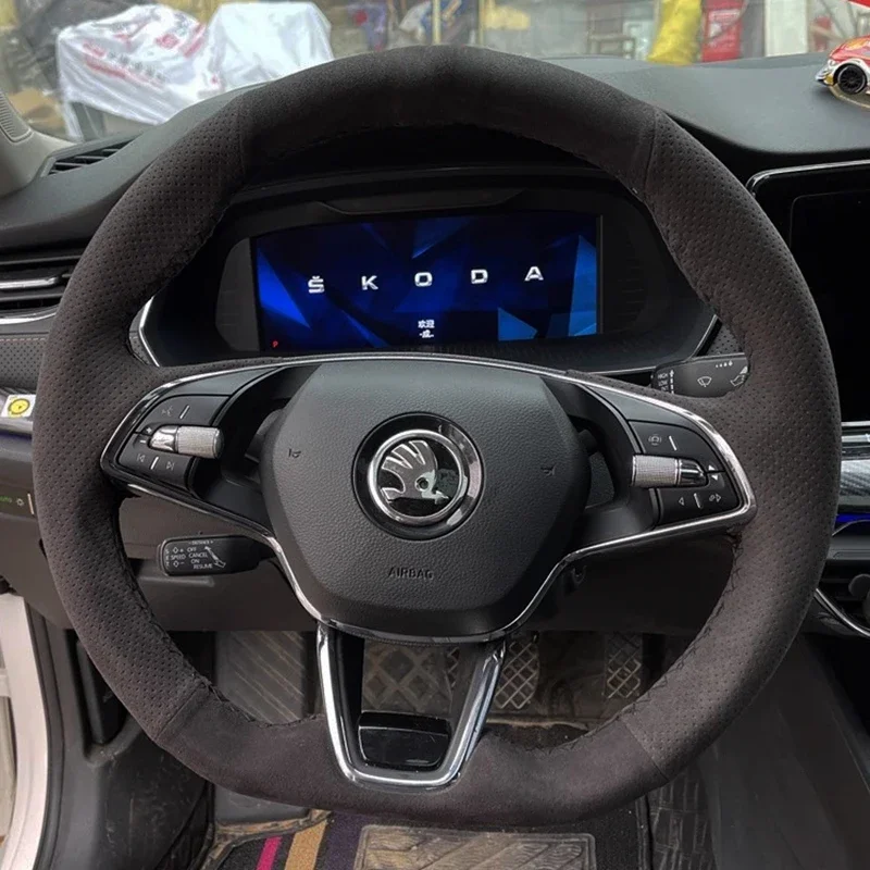 Housse De Volant En Cuir Et Daim Pour Skoda - Modèles Enyaq RS IV 2023, Karoq 2022, Fabia Monte Carlo 2022 - Noire, Couture Main Incluse