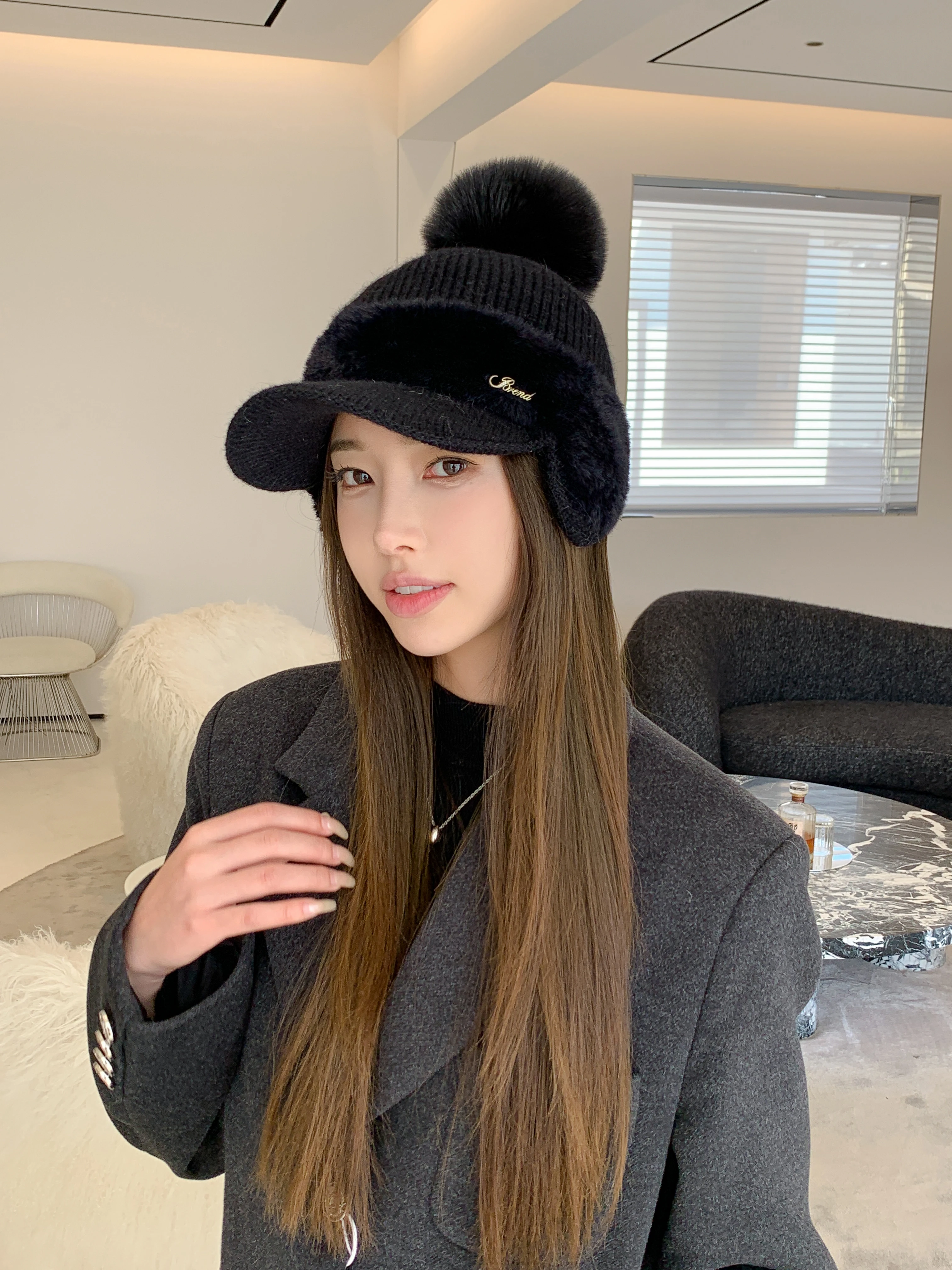 Golf Women's Autumn/Winter New Thickened Plush Warm Hat Outdoor Ball Playing Anti Cold Wind Ear Protection Knitted Ball Hat