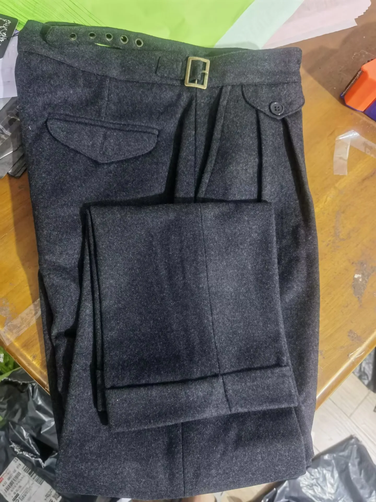 GRAY2