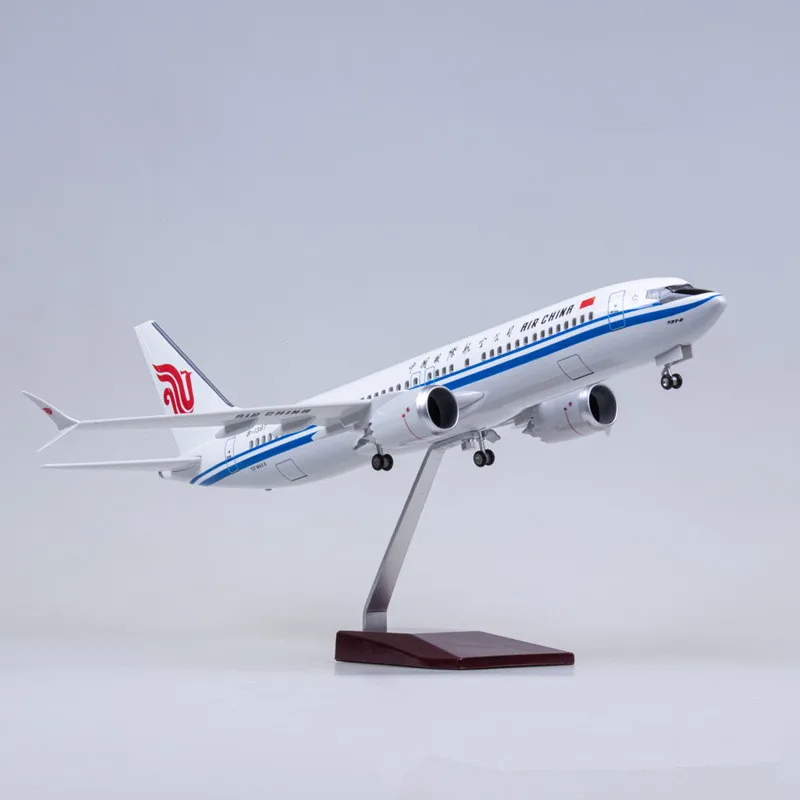 

Модель литая в масштабе 1:85, авиакомпании Боинг 737MAX, Китай