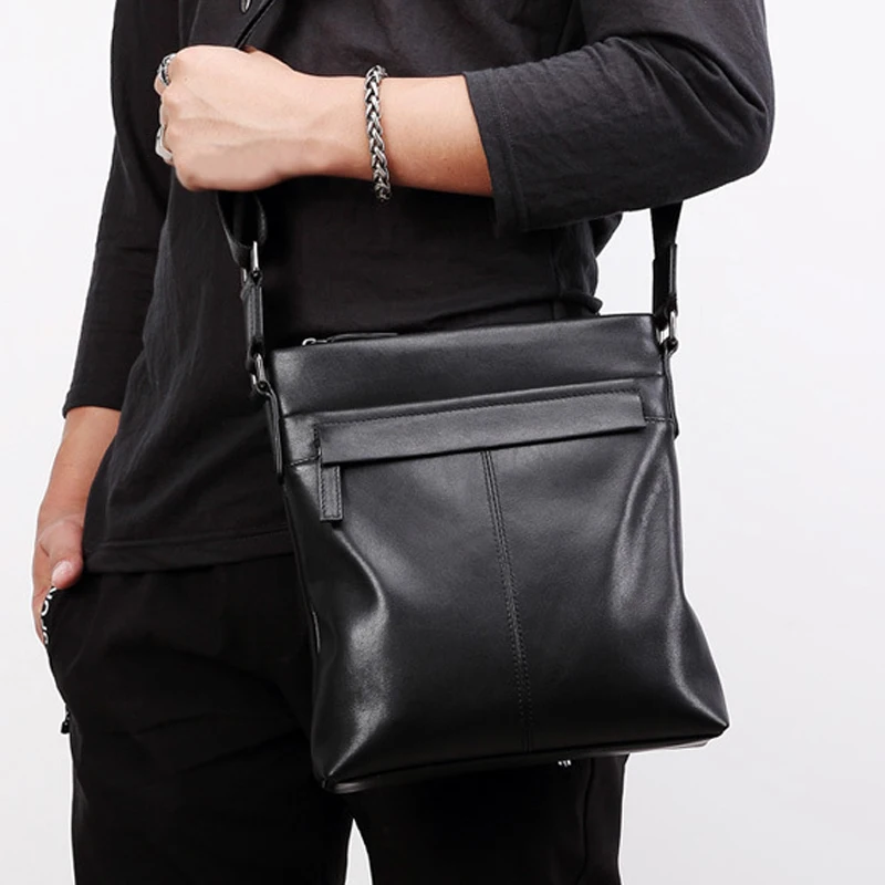 

AETOO Leather commuting men's bag one shoulder bag trendy vertical Korean version of business casual men's bag crossbody bag ba