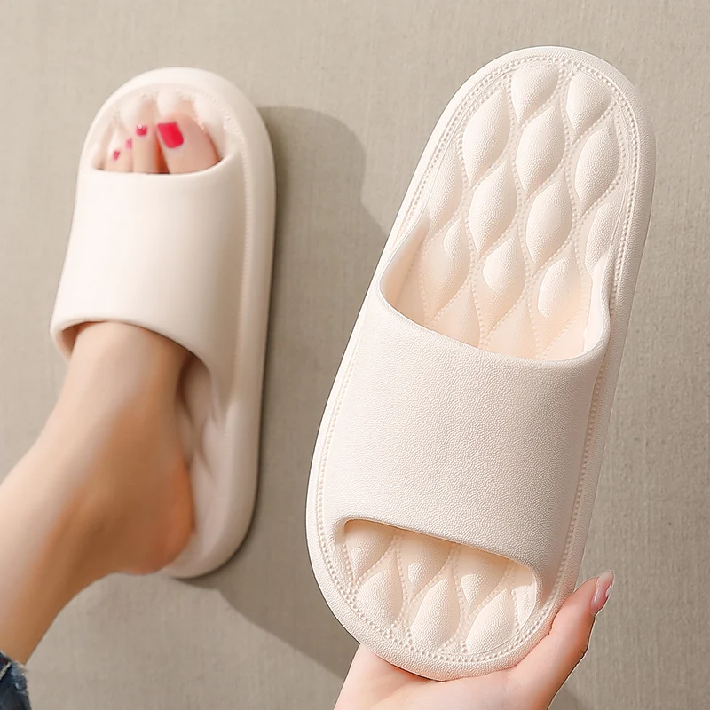 Summer Women Slippers Flip Flops Thick Bottom Sandals Women Couples Outdoor Non-slip Sole Beach Casual Home Slipper 