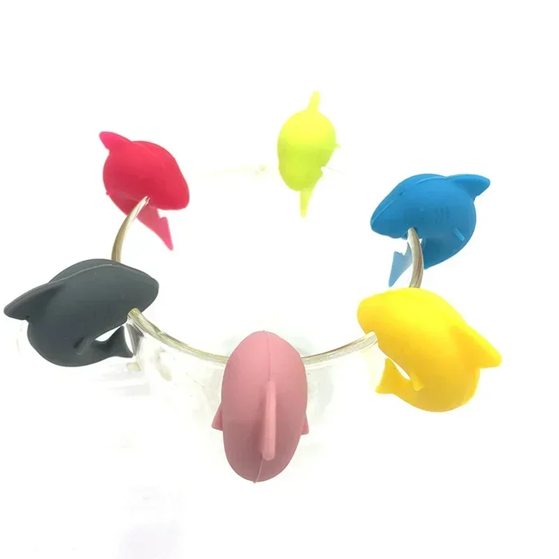 6Pcs Cool Wine Beer Glasses Recognizer Party Dedicated Suction Cup Wine Glass Silicone Label Marker Kitchen Bar Accessories Cute wine glass markers