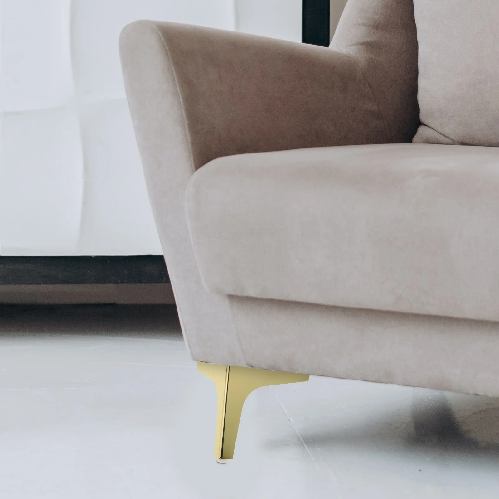 Рисунок 3 - треугольные ножки для мебели