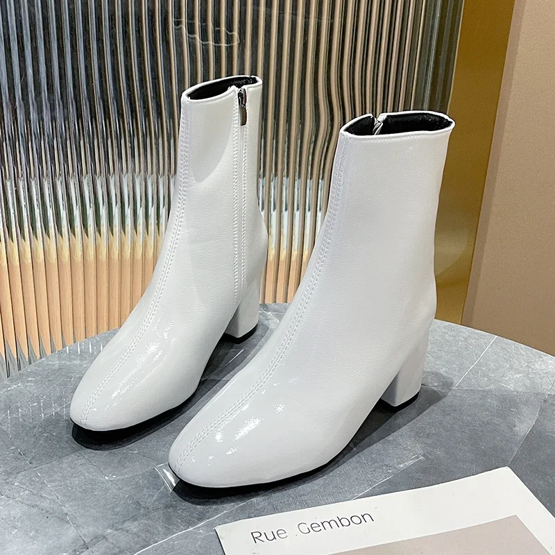 2022 Spring and Autumn New Fashion Short Boots Thick Heel Square Toe Low Tube Simple All-match Side Zipper Leather Boots Women
