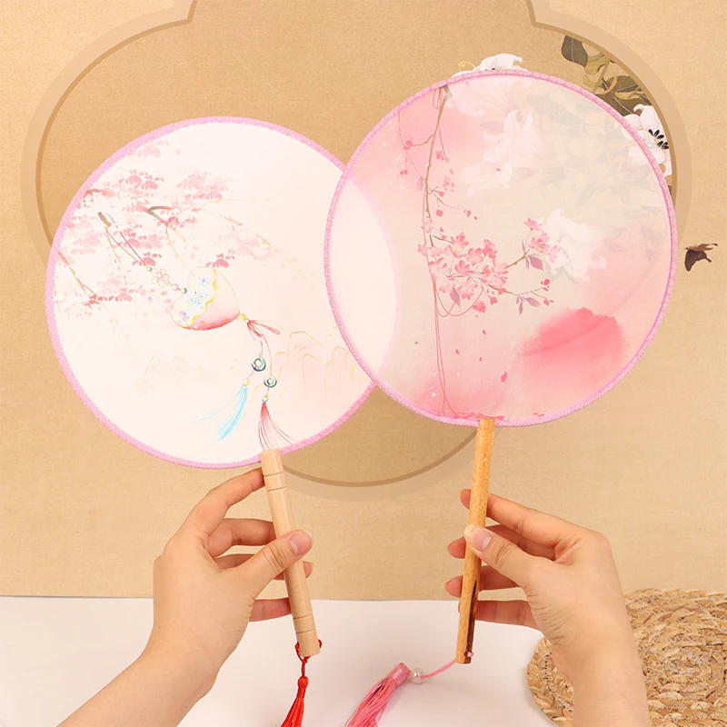 Chinese Round Hand Fan Vintage Printing Silk Fan Ancient Tassel Dance Hand Cheongsam Tang Suit Wedding Party Accessories hand fan silk fans
