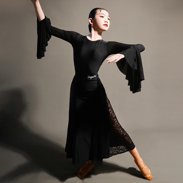 La tenue de danse moderne en 58 photos  Danse moderne, Tenue danse  classique, Robe de danse