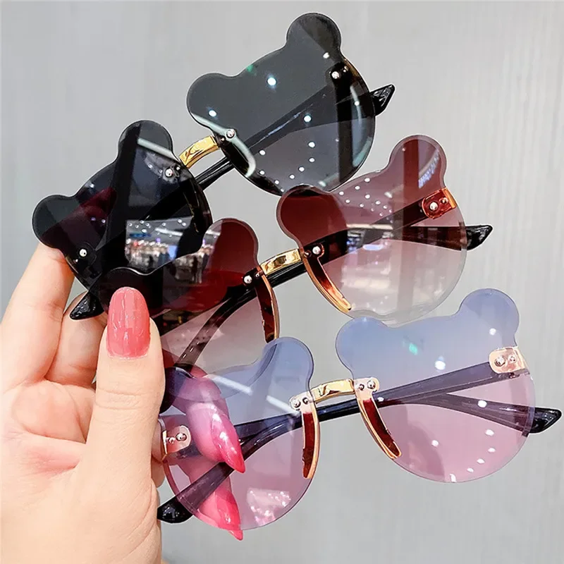 

Kids Sun Sunglasses Bear Shape Children Glasses Trendy Girls Cartoon Eyeglasses Shades Driver Anti-Glare Boys Cartoon Sunglasses