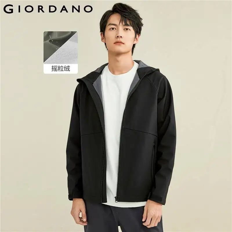 

GIORDANO Men Jackets Fleece-Lined Waterproof Windbreakers Solid Color Multi-Pocket Windproof Casual Hooded Jackets 01072679