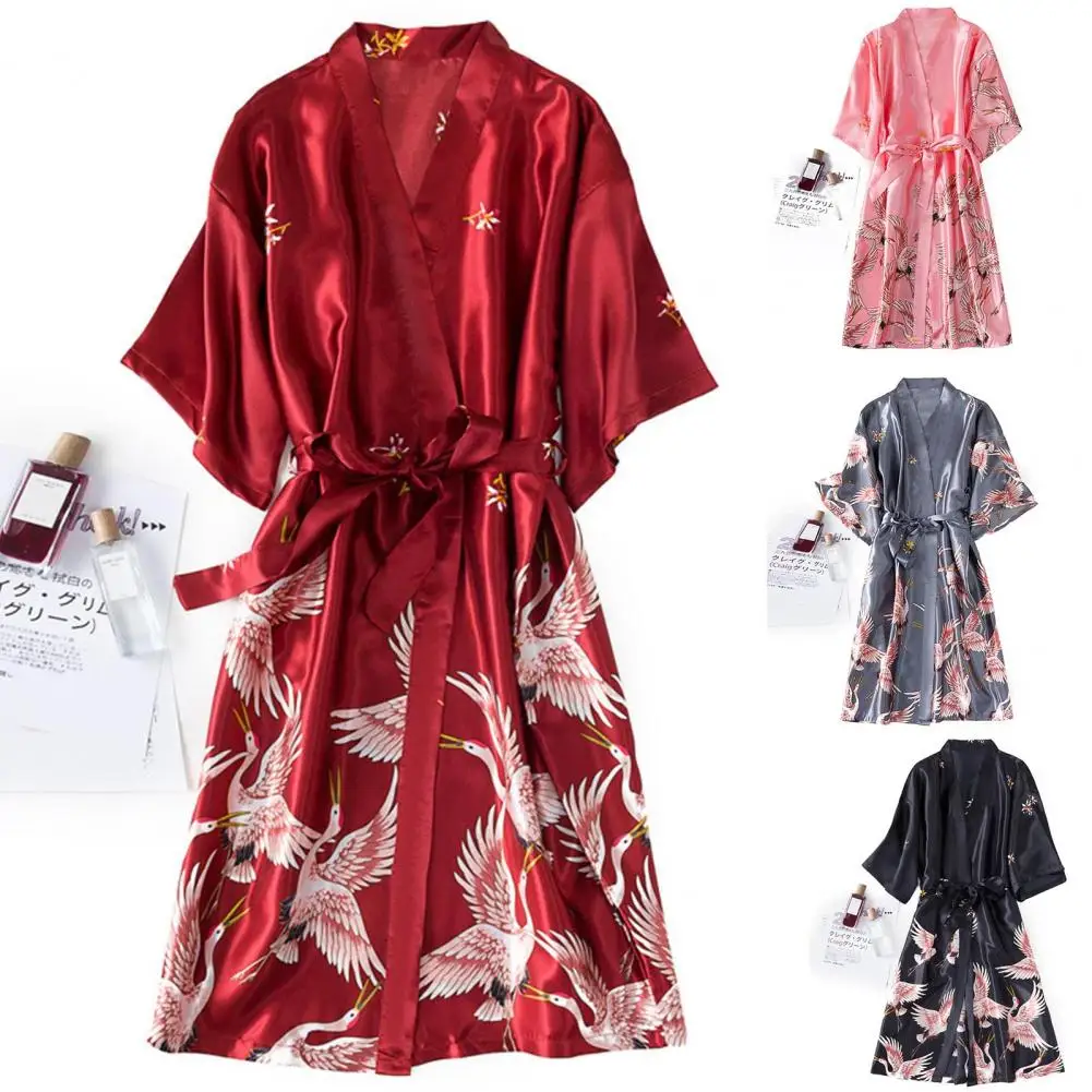 

Women Nightgown Elegant Ice Silk Bird Print Satin Lace-up V Neck Bathrobe for Women Soft Cardigan Nightgown Bride for Relaxation