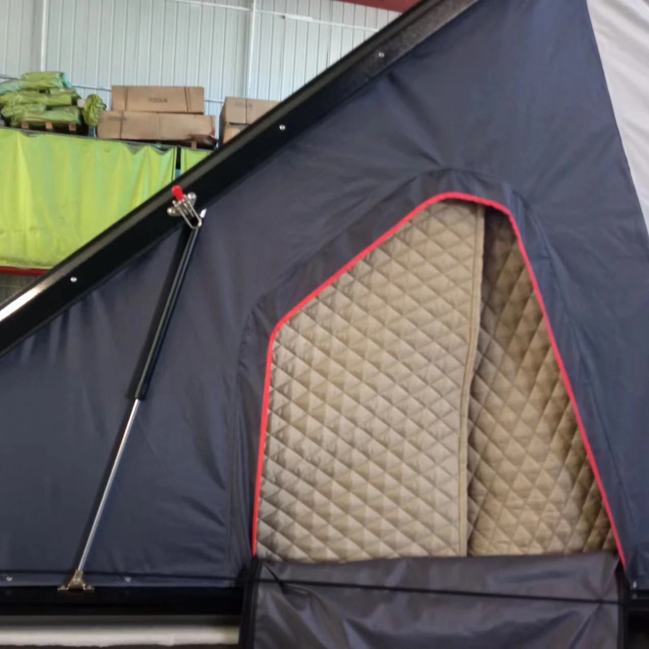 Triangle-roof-top-tent-Insulation-liner-to-keep-warm-Clamshell-rooftop