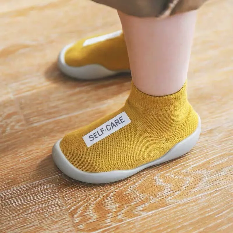 Baby Shoes Knitted First Step Shoes for Babies Boy Girl Pre Walkers 0 to 3 6 9 12 18 24 Months Soft Rubber Sole Winter Kid Shoes 3