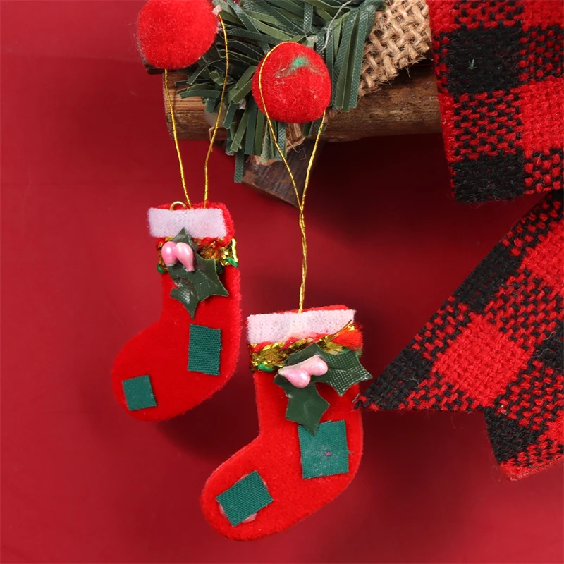 

New 1Pc Mini Red Christmas Sock Model Christmas Tree Hanging Pendant Doll House Miniature Decor Accessories
