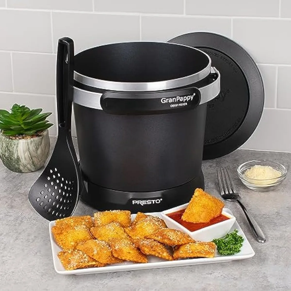 05411 GranPappy Electric Deep Fryer USA NEW