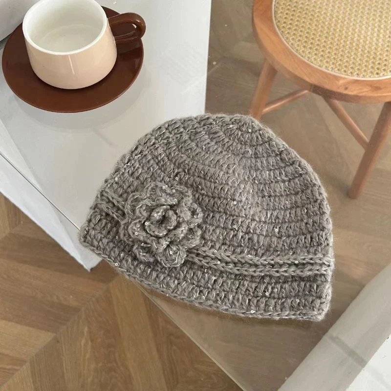 Retro French Beanie Atmosphere Feeling Thin Sparkle Flowers Knit Balaclavas Autumn Winter New Ins Face of Small Cap Bonnet 모자 6