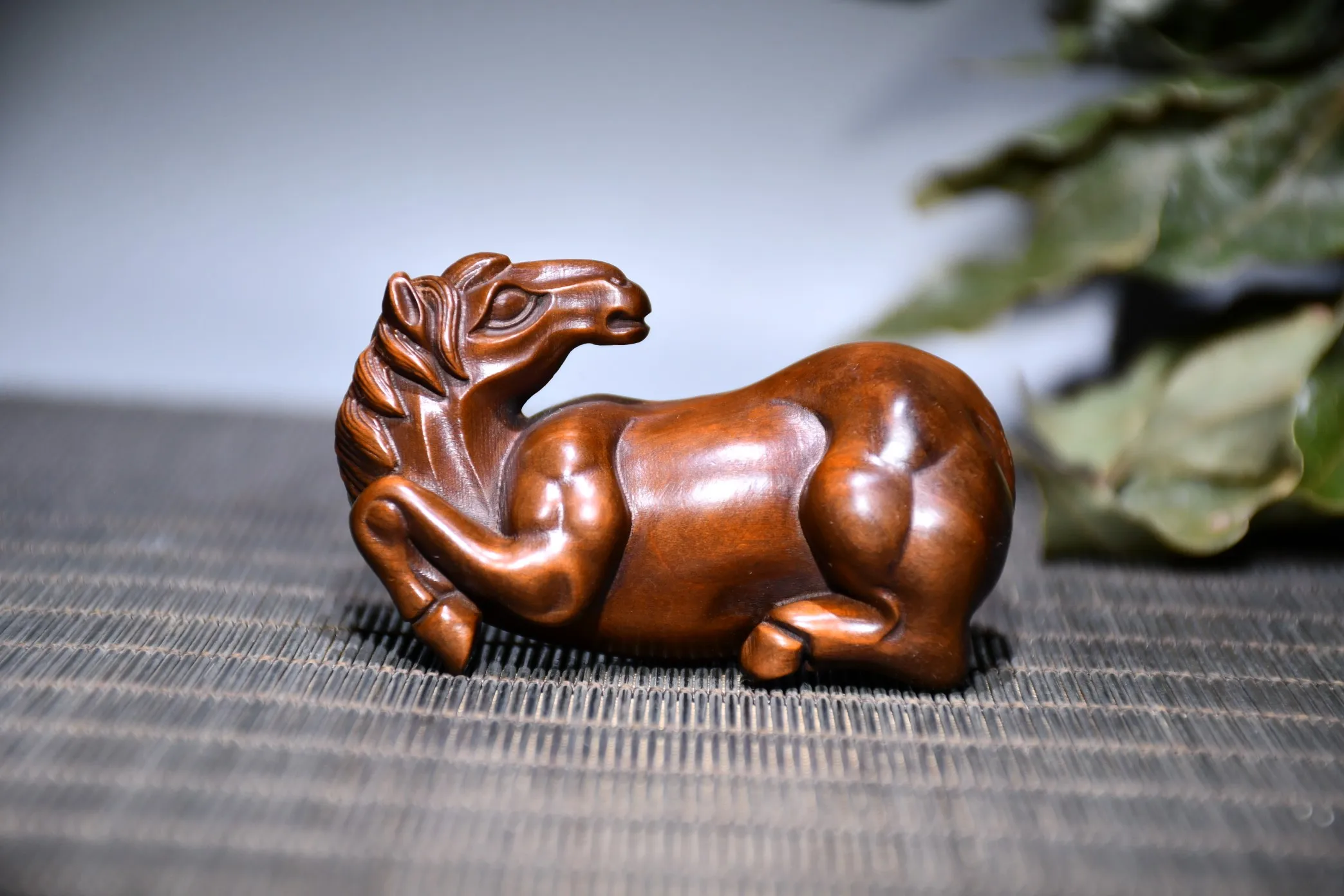 

3"ibetan Temple Collection Old Boxwood Zodiac Horse achieve immediate victory Fortune horse Gather fortune Town house