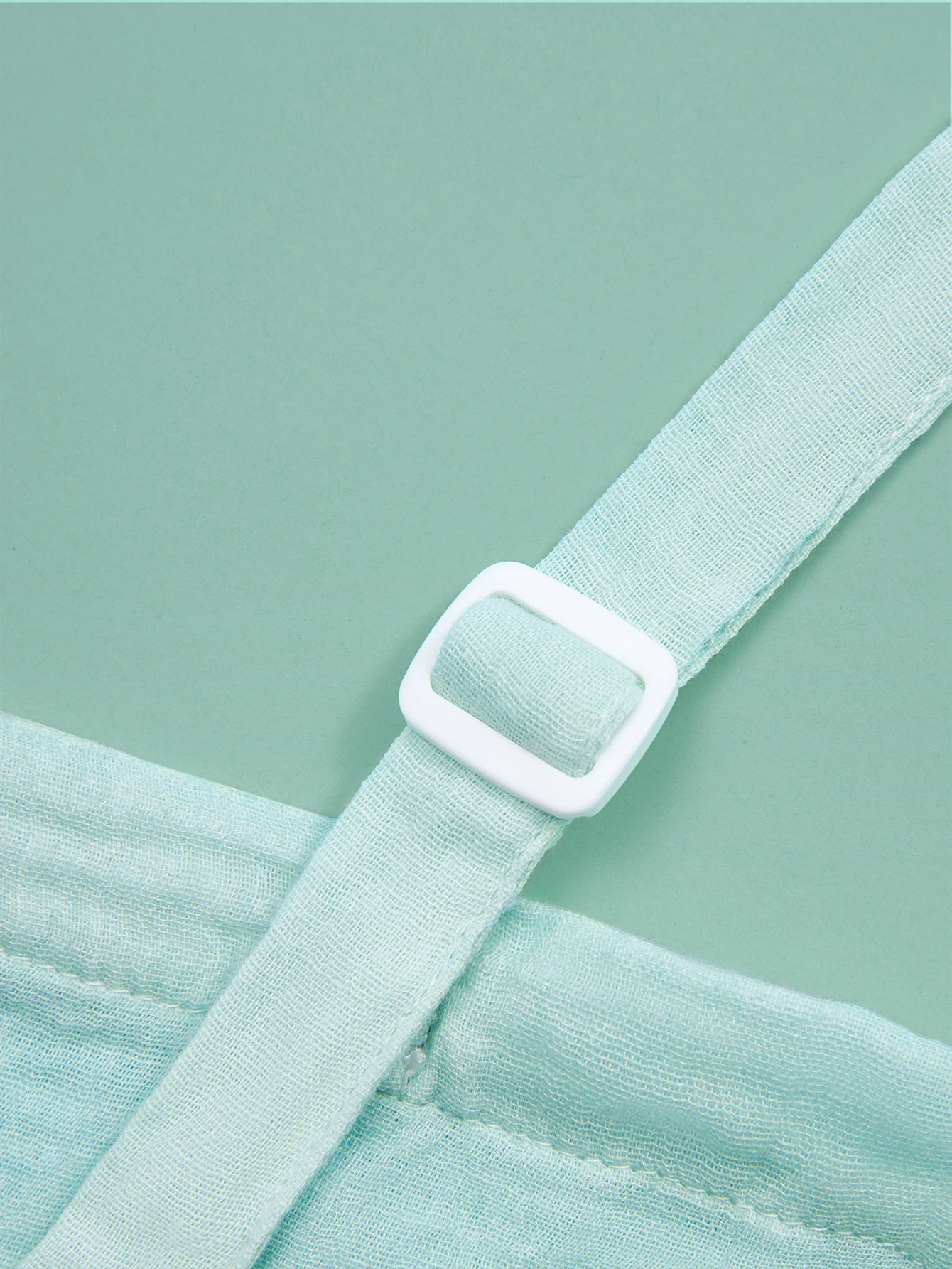 Stylish Lightweight and Breathable Privacy Nursing Apron Breast Feeding Cover