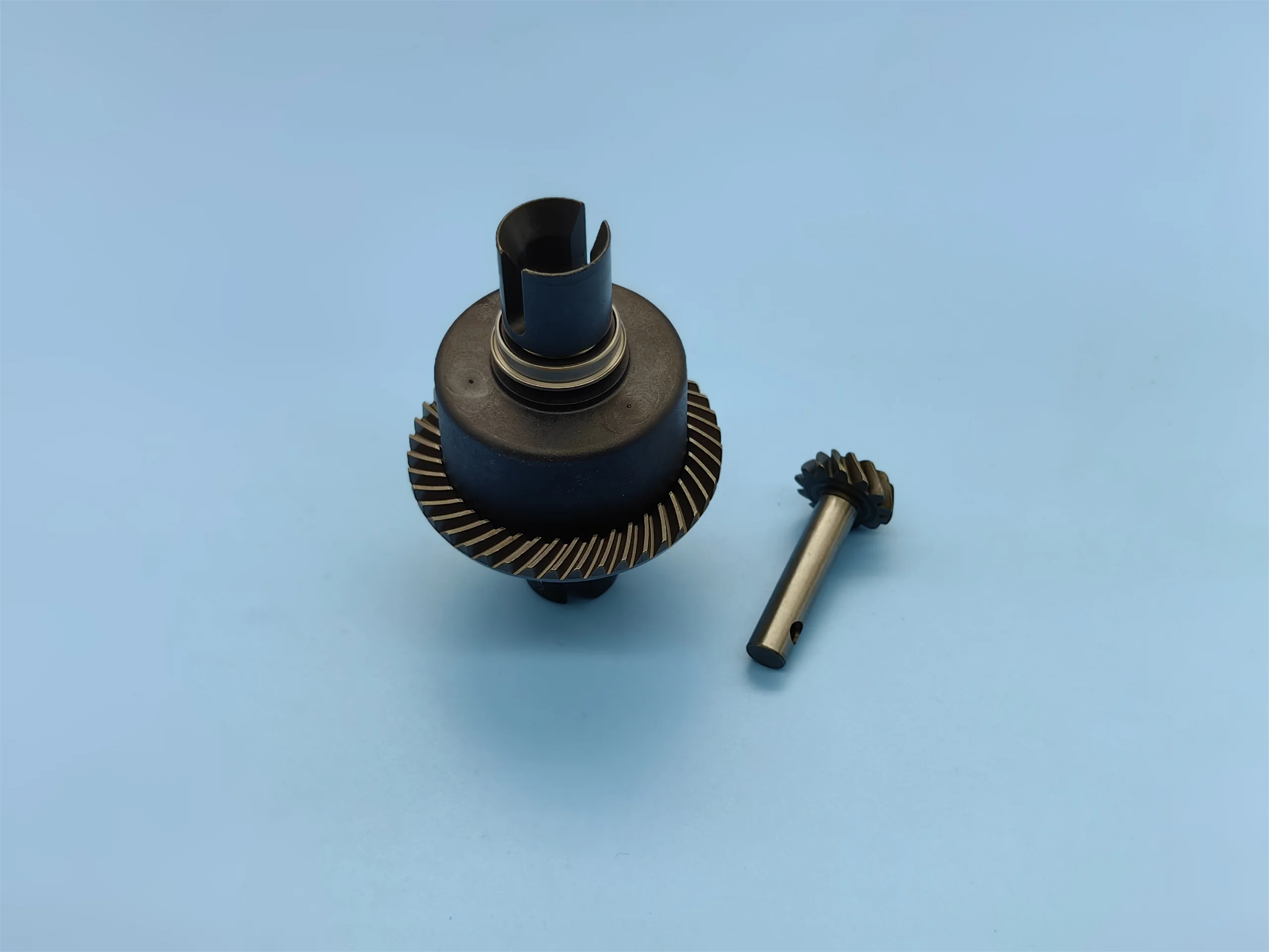 

Berto 1/5 gasoline powered RC model vehicle off-road BWS-5B2.0 front and rear spiral bevel gear differential