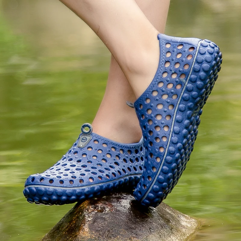 Men Summer Light EVA Thick Soled Anti-Slip Sandals Breathable Slippers Popular Casual Hole Shoes
