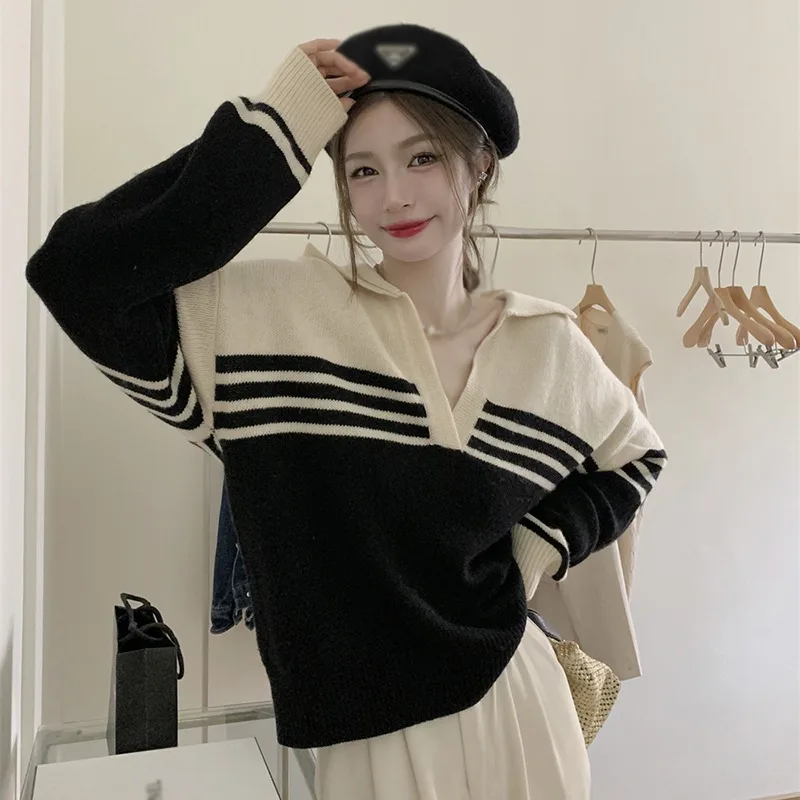 

Ladies Solid Color Tops Stripe Splices Turn Down Collar Lazy Style Women's Sweater Long Sleeves Sweater