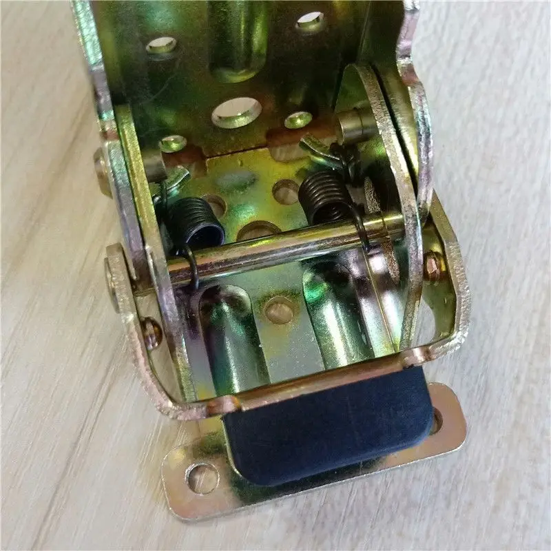 4 Pcs Self-locking Hinge 90 Degrees Locking Folding Hinge Metal Chair Leg Bracket for Beds Tables Folding Leg