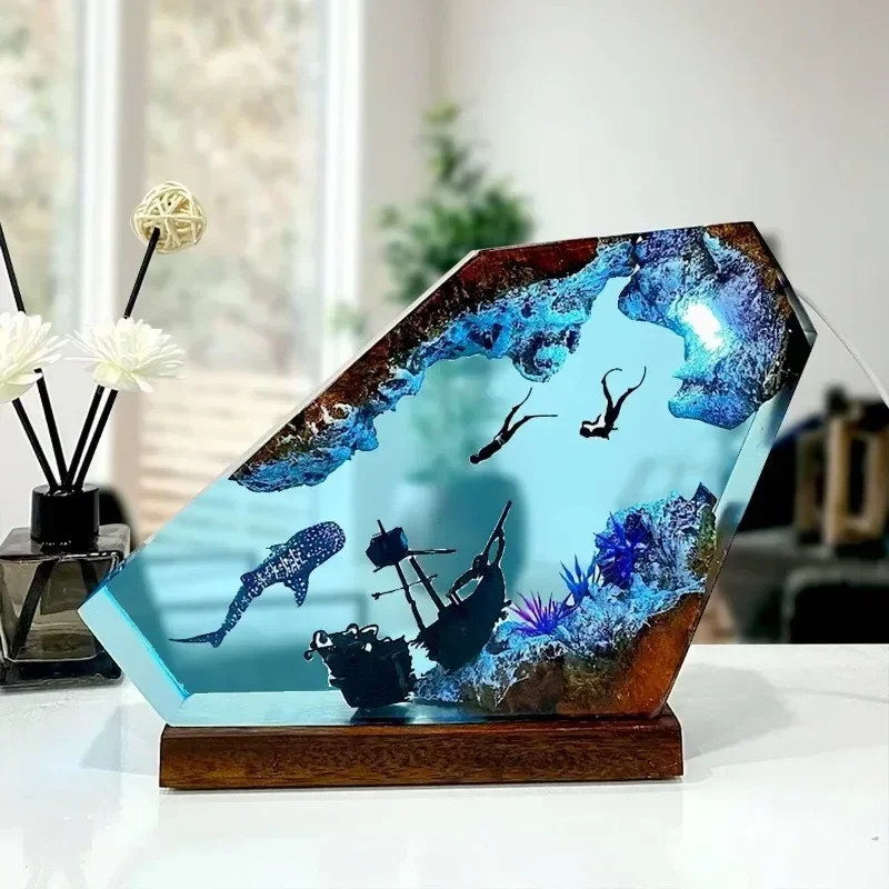 

HOT Seabed Exploration Organism Resin Table Light Creactive Art Decoration Lamp Diving Sunken Ship Theme Night Light USB Charge