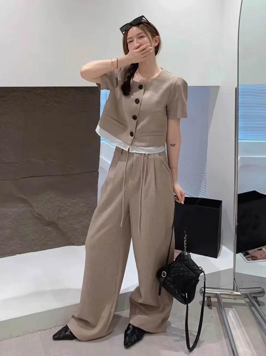 

026High-end spliced short-sleeved jacket + trousers suit
