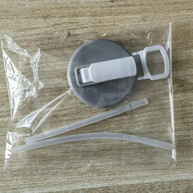 Reusable Straw Cap for Canned Drinks - Versatile Beverage Accessory in Four Vibrant Colors