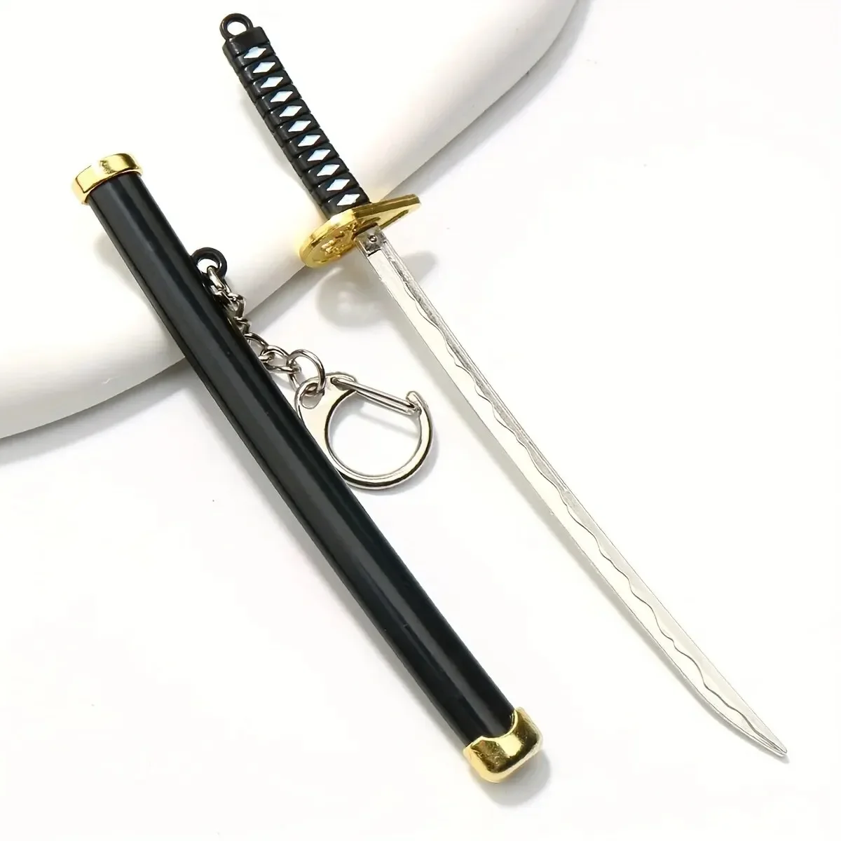 Toy Keychain Mini Samurai Knife Metal Weapon Sword Key Ring Model For Men