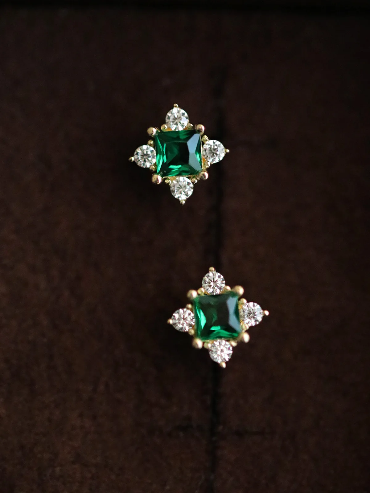 925 Sterling Silver 14K Gold Original Pure Green Zircone Piccoli Orecchini A Bottone Per Gioielli Da Donna 2024 Trend Jewellery Money 925
