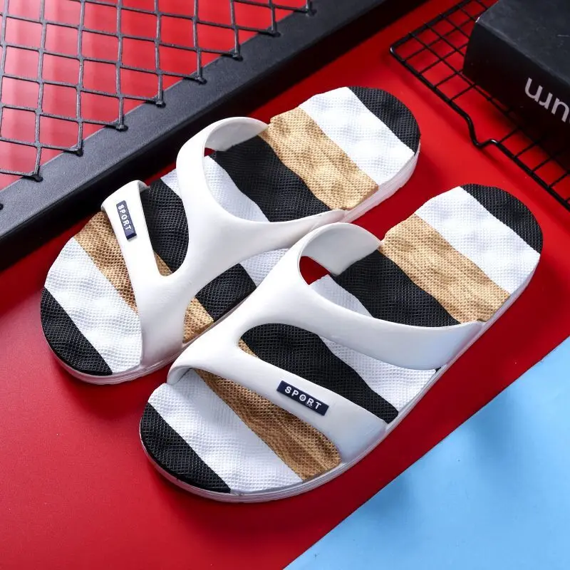 

Beach Shoes for Men Slippers Summer Casual Shoe Non-slip Flat Man Slides Round Toe Slipper Mens Outdoor Sandal Male Pantuflas