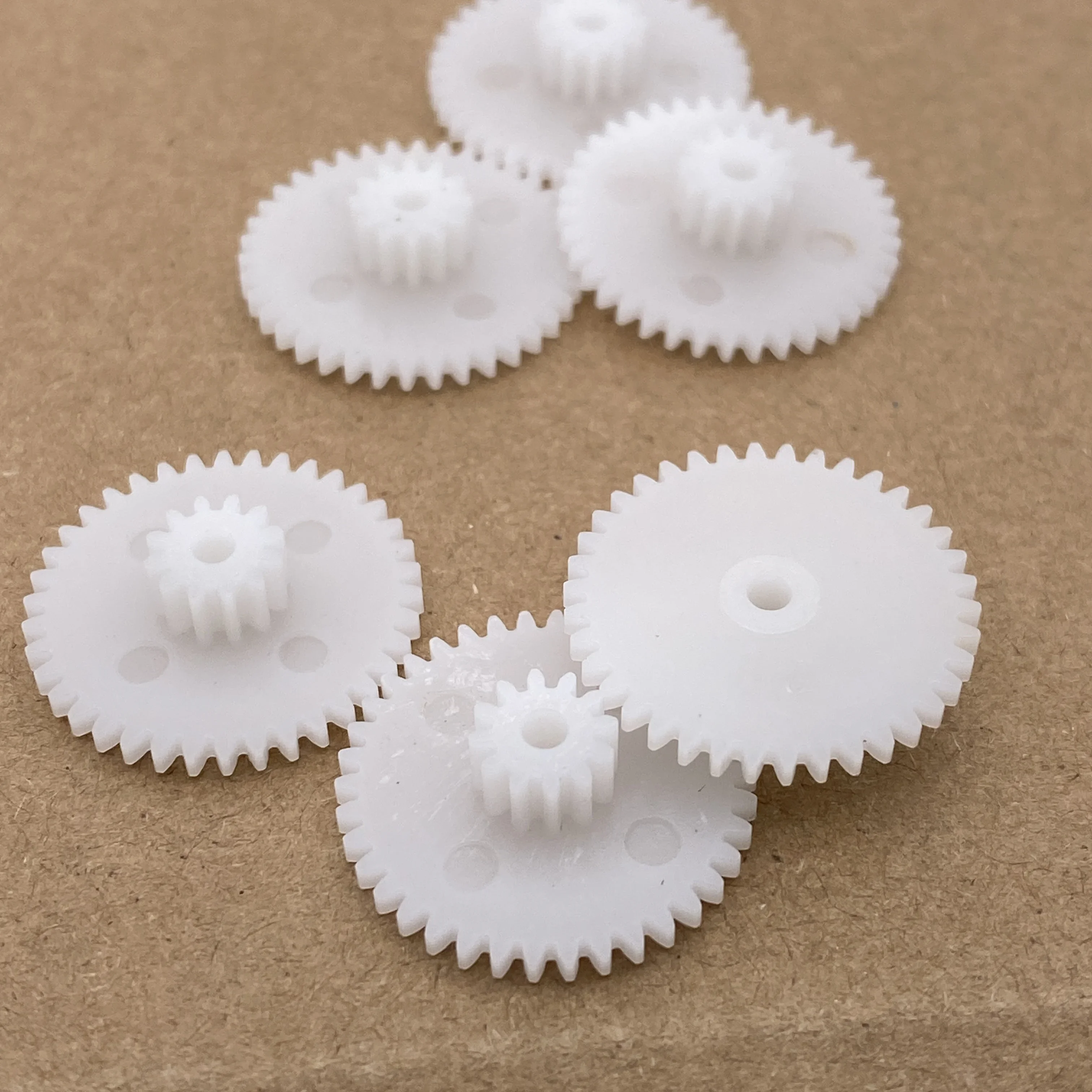 Motor Gear Transmission Gear 0.5M Plastic Gear Shaft Double Layer Toy Accessories