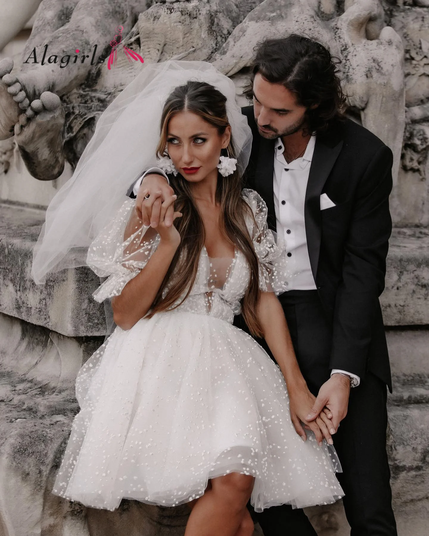 

Polka Dot Tulle Sexy V-Neck Boho Backless Wedding Dress Short Sleeves Bohemian A-Line Mini Short Bridal Gowns Vestido De Noiva
