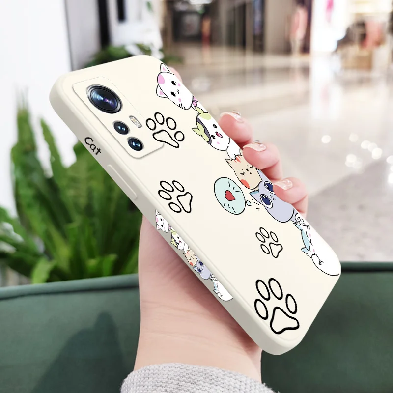 Adorable Stacking Cats Liquid Silicone Phone Case