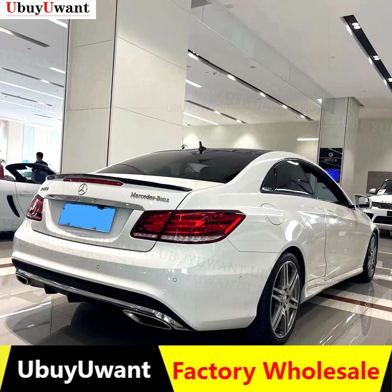 For W207 C207 Real Carbon Fiber / Unpainted Trunk Spoiler For Mercedes Benz E Class Coupe 2008
