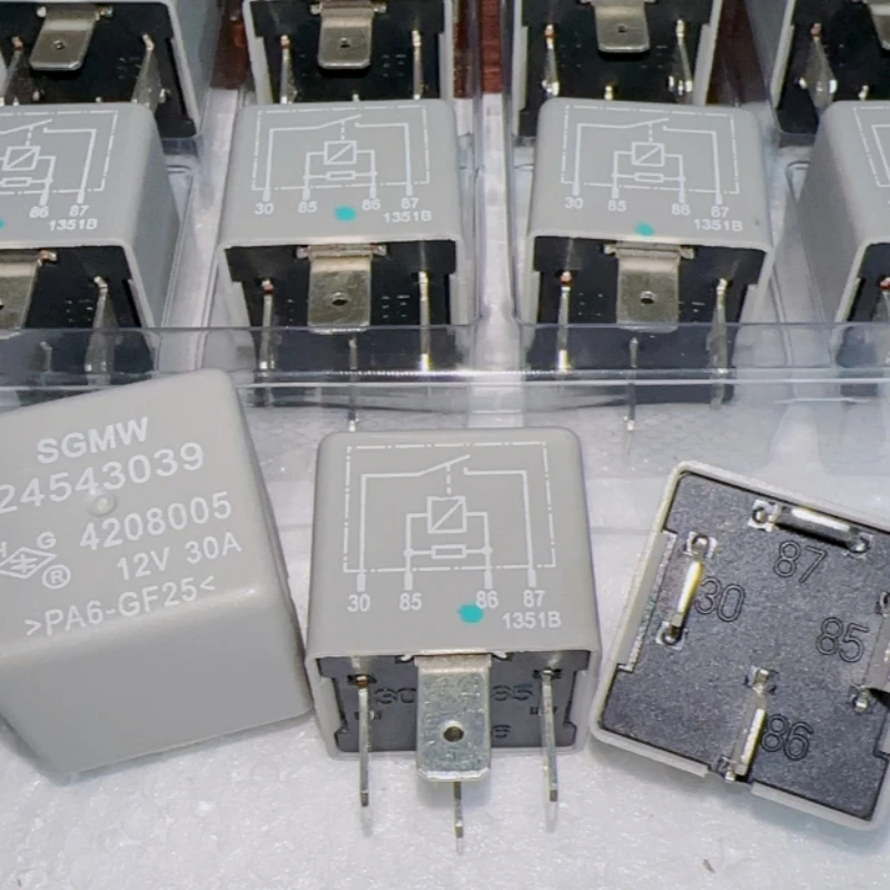 

Реле 24543039 12 в 30 А 4208005