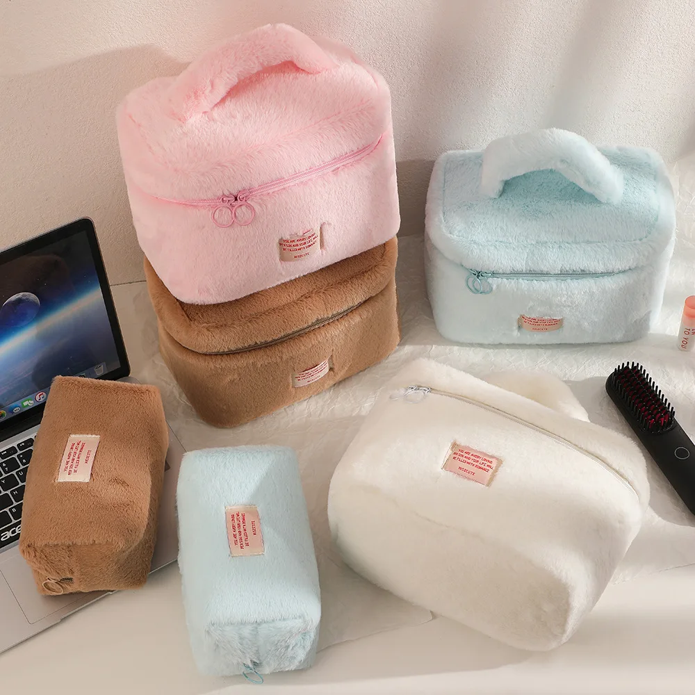 Soft Plush Large Capcity Makeup Bags For Women Daily Cosmetics Organzier Simple Style Tote Travel Toiletry Bag  sac a main 2