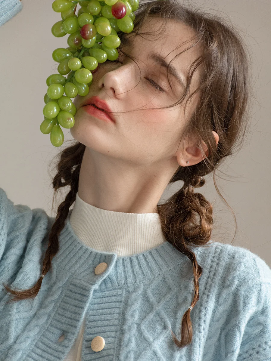 Рисунок 3 - Верхняя одежда в стиле ретро